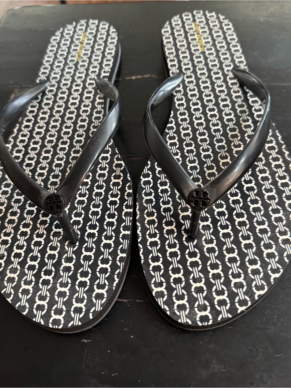 Tory Burch Black & White Logo-Print Flip Flop Sandals NWOT